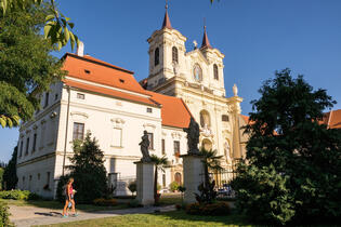 Benediktinský klášter Rajhrad Židlochovice
